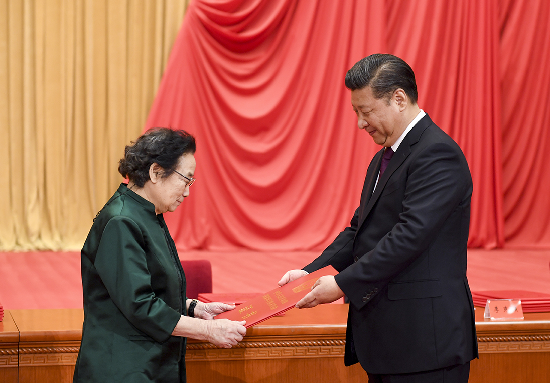 Tu youyou won the highest national science and Technology Award in 2016